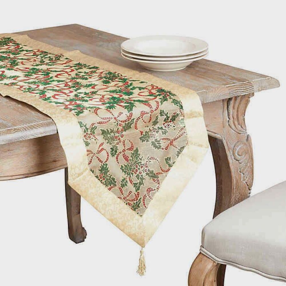 Saro Lifestyle Table Runner Christmas Gold Holly Leaf Semi Sheer Tassels 90x16"